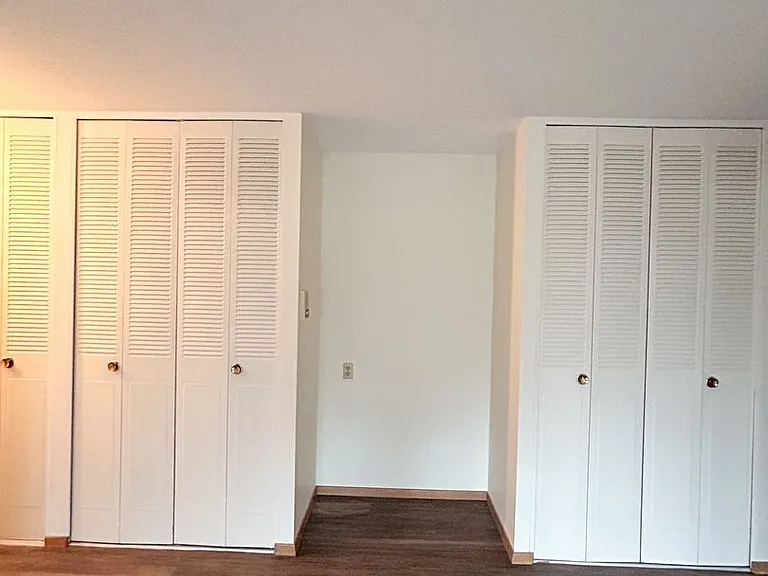 4401 Valley View Rd — Photo 5