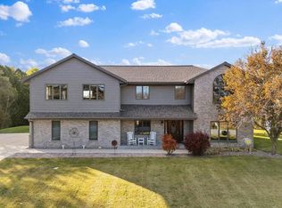 9083 Fillmore Rd, Fredonia, WI 53021