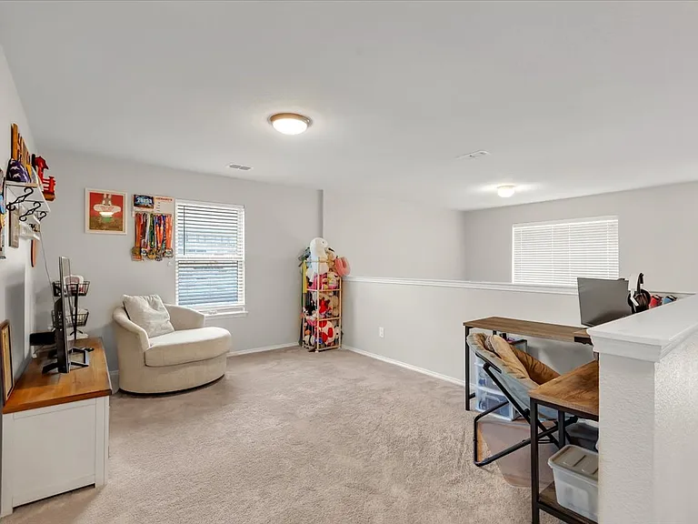 4260 Aldridge Ln — Photo 6