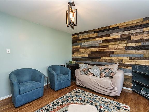 5th image of 3513 Midhurst Dr