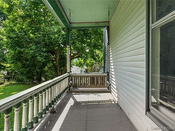 5th image of 726 N Rhodes Avenue