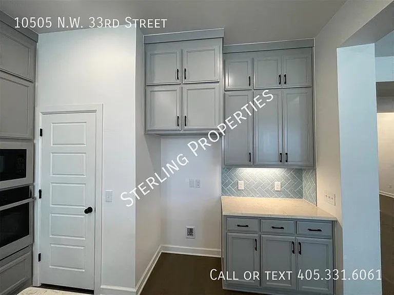 10505 N West 33rd St — Photo 9
