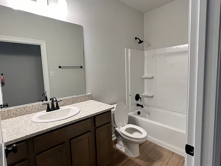 23511 Britton St — Photo 12