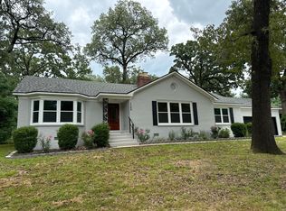 1300 N Waldron Rd, Fort Smith, AR 72904