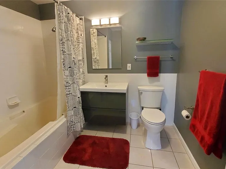 475 W 12th Ave #8H — Photo 24