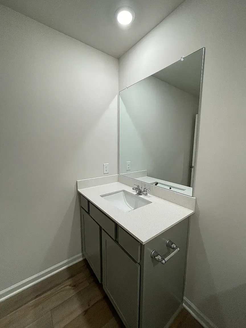 3 bed, 1729 sqft, $1,950 — Photo 2