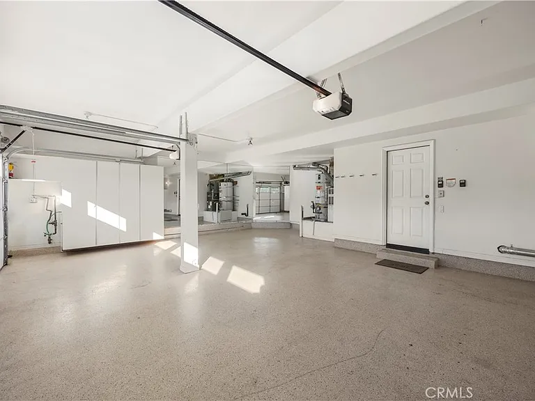 2871 N Roxbury St — Photo 37