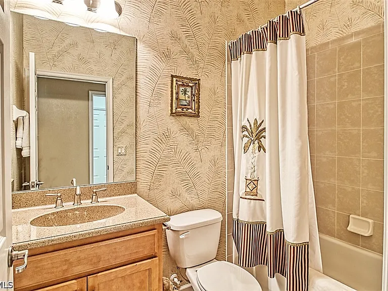 3460 Lakeview Isle Ct — Photo 35