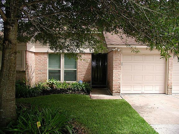 3rd image of 1022 Comstock Springs Dr