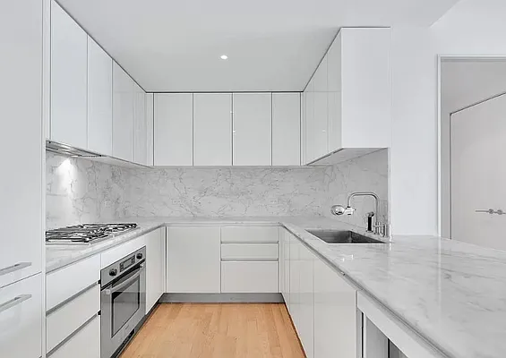 Rented by NY Living Solutions | media 19