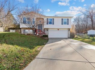 2094 Camino Real Dr, Herculaneum, MO 63048