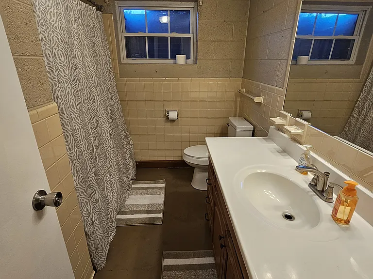 301 W Sevier Hts #B — Photo 6