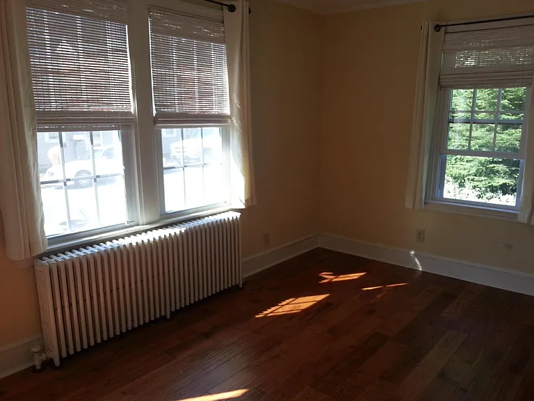 225 E Lincoln Ave — Photo 10