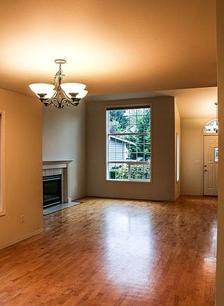 5th image of 851 Anthony Ct SW