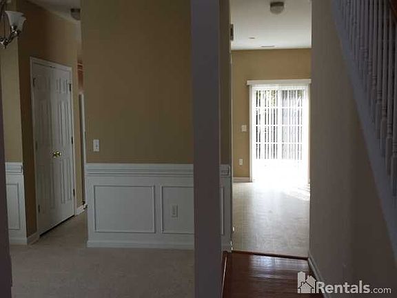4th image of 602 Plum Hill Way