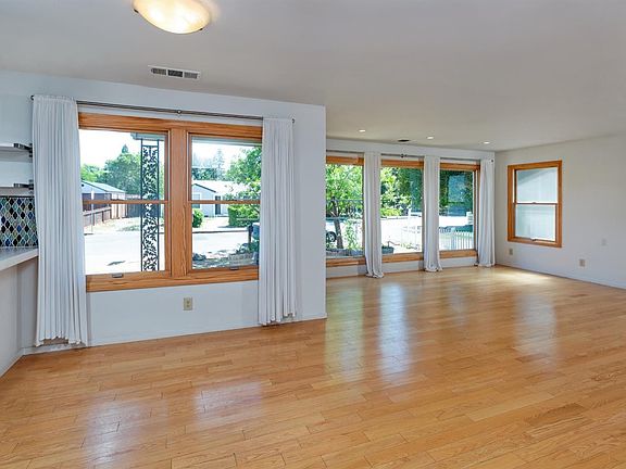Living and dining area