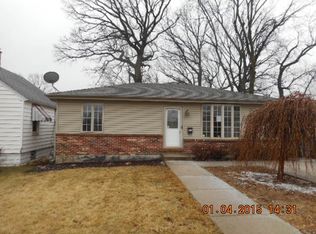 315 Birkey Ave, Crest Hill, IL 60403