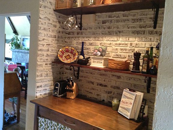 Breakfast nook/extra work space in kitchen