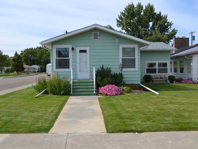 735 Pennsylvania St, Chinook, MT, 59523