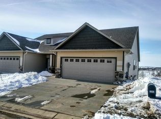 2351 Superior Ln NW, Rochester, MN 55901