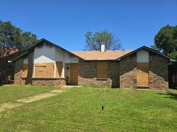 2820 Hamlett Ln, Flower Mound, TX 75028