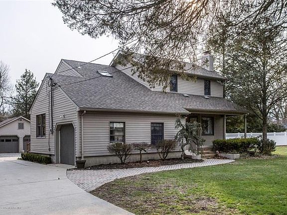 3rd image of 137 Dugan Ln