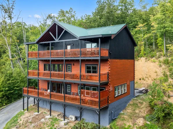 1654 Barn Door Ln, Sevierville, TN 37862