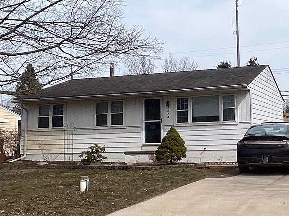 3rd image of 2820 Woodlawn St
