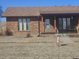 306 S 14th St #H, Tekamah, NE 68061