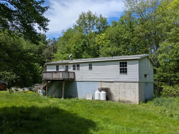 135 Weber Ln, Kunkletown, PA 18058