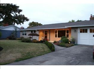 1379 NE Queens Ln, Hillsboro, OR 97124