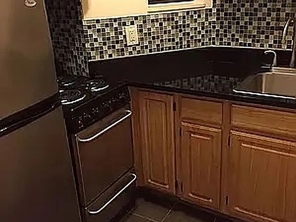 4th image of 324 E 59th St APT 3D