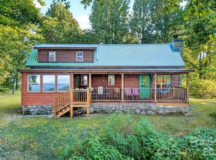 10 Camp Elliott Rd, Black Mountain, NC 28711
