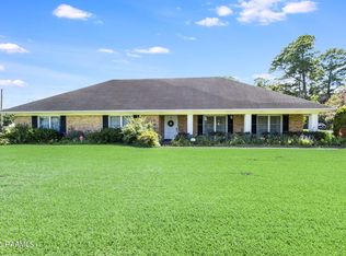 813 Solomon St, Breaux Bridge, LA 70517