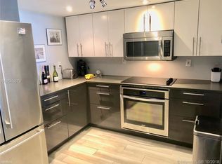 555 NE 15th St, Miami, FL 33132