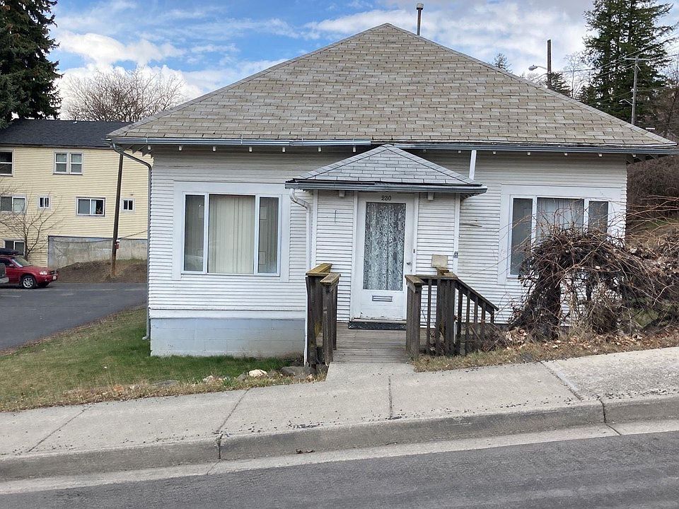 1st image of 230 SE Pine St