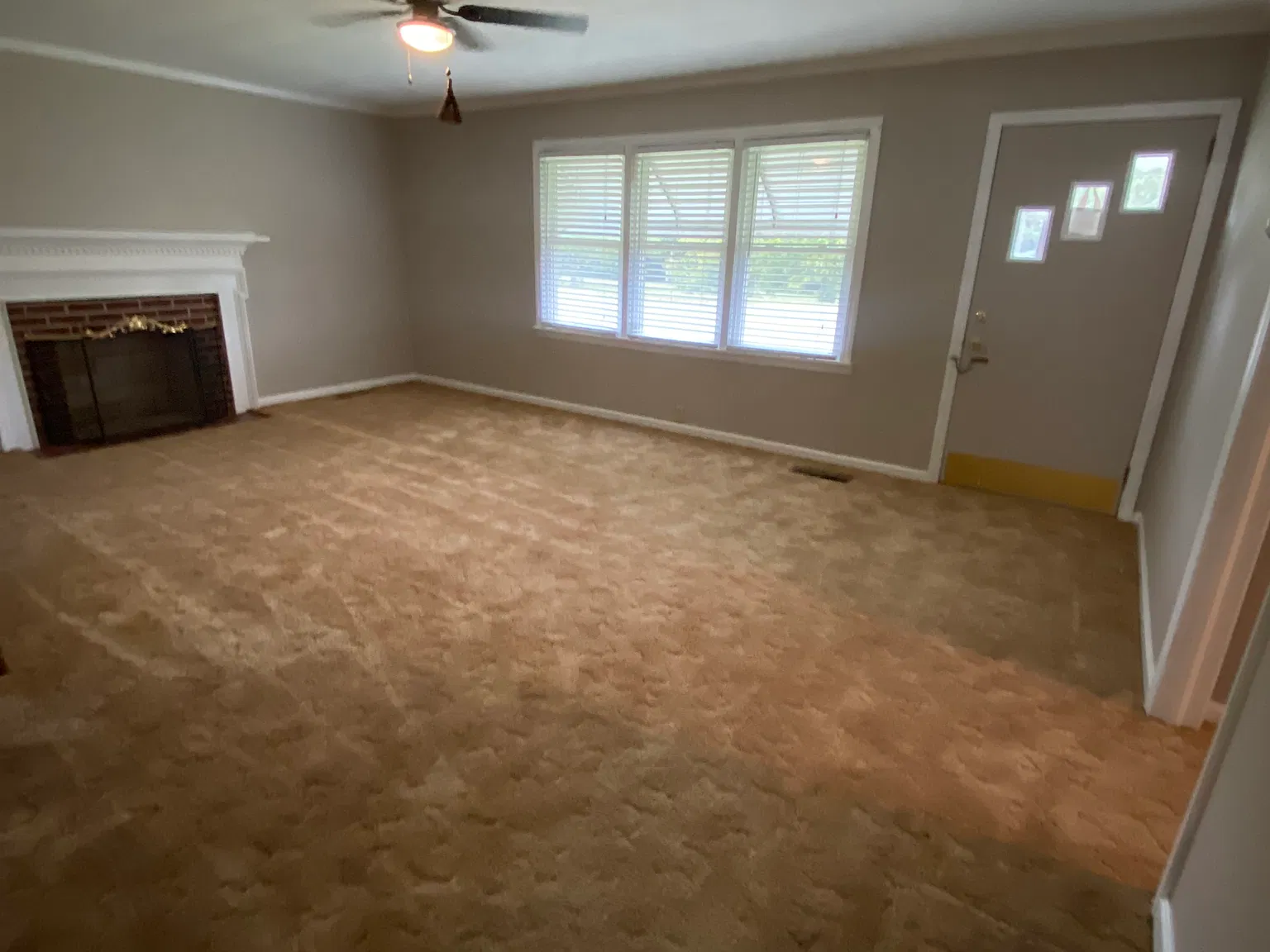 3 bed, 1452 sqft, $1,300 — Photo 3