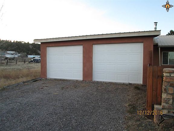 3rd image of 6 Country Side Dr