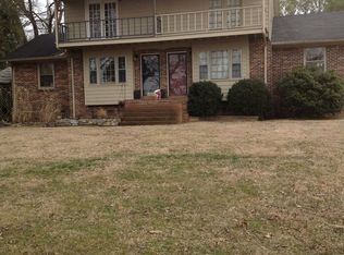 2213-A Country Club Ln, Columbia, TN 38401