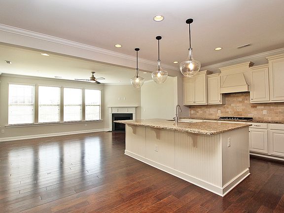 4th image of 11531 Sweet Birch Ln