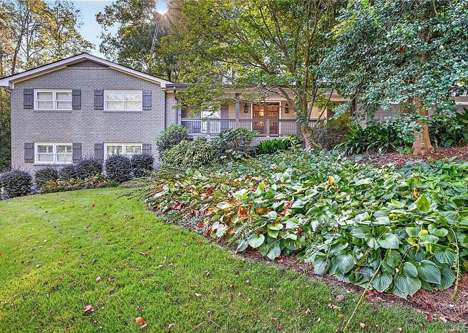 1st image of 3009 Greenoaks Cir