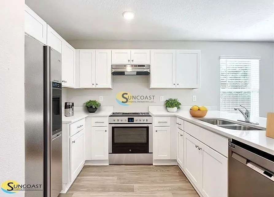 Modern Living in Gentle Woods! — Photo 2