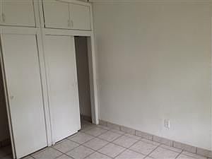 4th image of 1066 S Clearview Ave APT 2