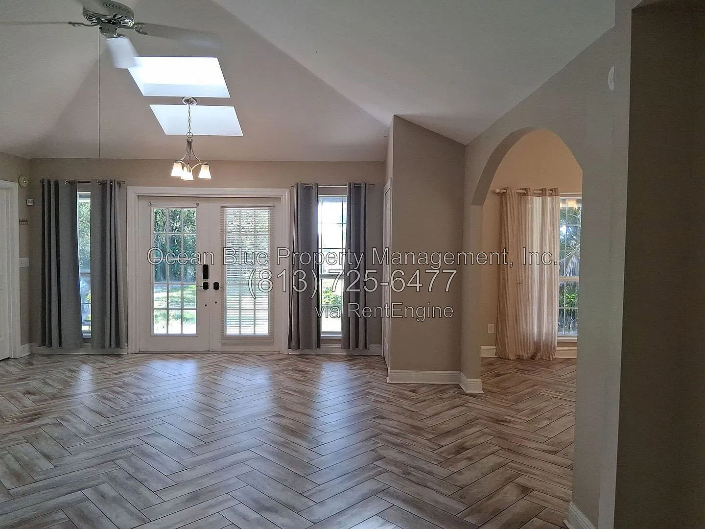3 bed, 2.0 bath, 1915 sqft, $2,100 — Photo 2