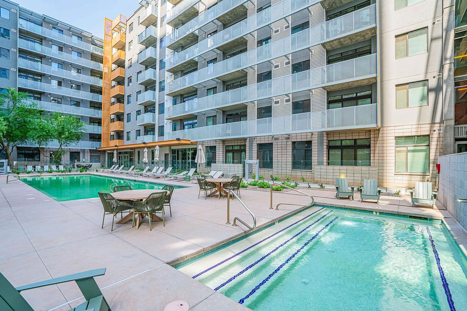 1 bed, 1.0 bath, 667 sqft, $4,593 — Photo 4
