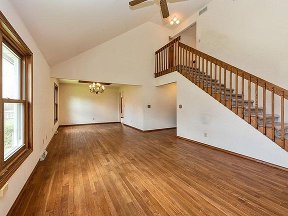 Open to Dining room