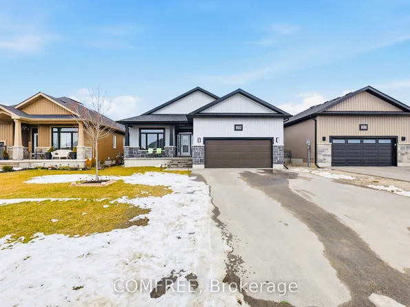 29 Sabrina Ave, Quinte West, ON K8V 0J9