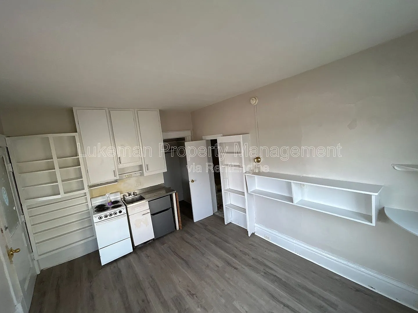 Studio, 1.0 bath, $550 — Photo 2