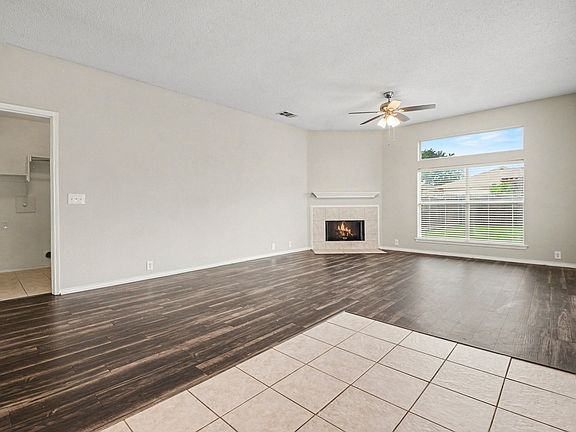5th image of 2708 Hillside Dr