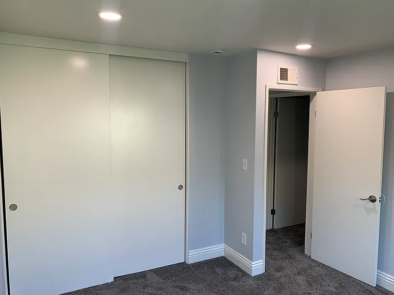 1722 Kingsdown Ct — Photo 15